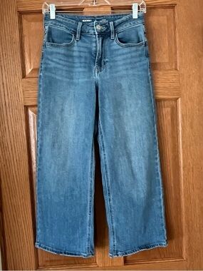 Old Navy Women's High-Rise WOW Wide-Leg Jeans Sz 0 Short